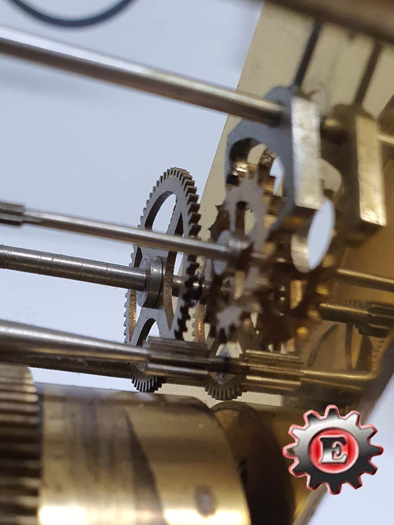 reloj rotación de bolas Kundo